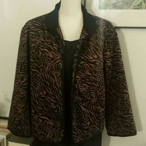 Blazer/Jacket. Animal print
